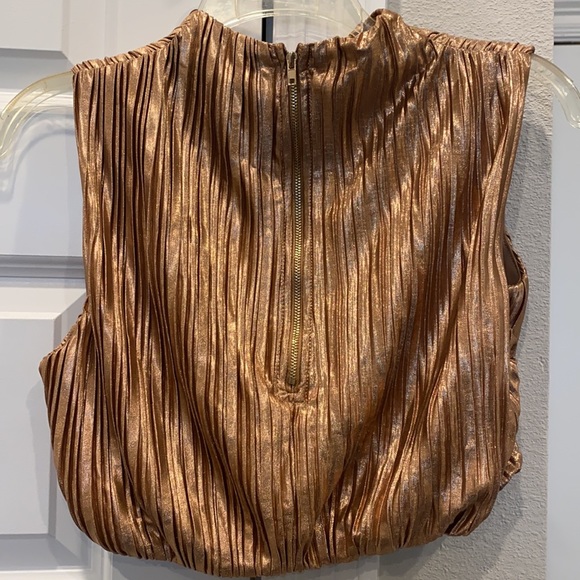 Metallic crop top - Picture 2 of 2